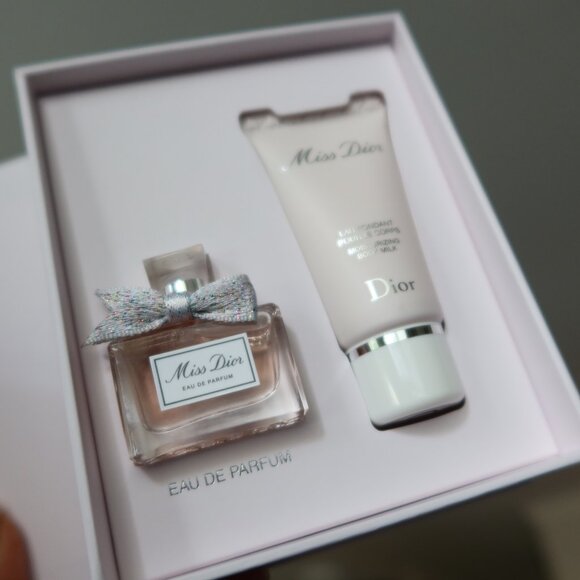 Mini Miss Dior 0.17 Perfume & Body Milk Set - Picture 4 of 6